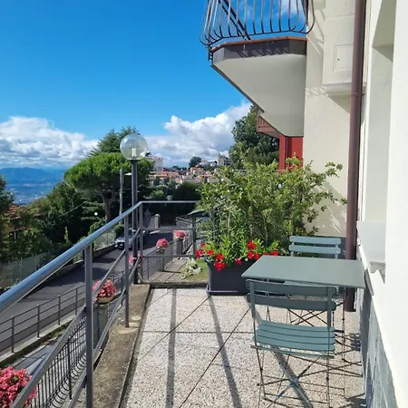 Bilocale Con Vista Panoramica Apartamento Brunate