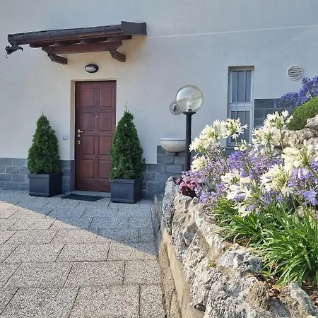 Apartamento Bilocale Con Vista Panoramica Brunate